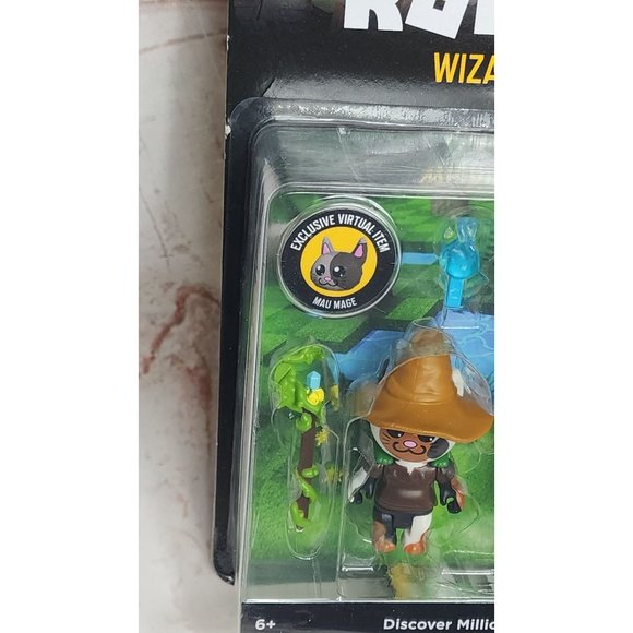 Wizard Cats 9-Piece Interchangeable Figurines Roblox Set with Exclusive Virtual - Picture 10 of 12